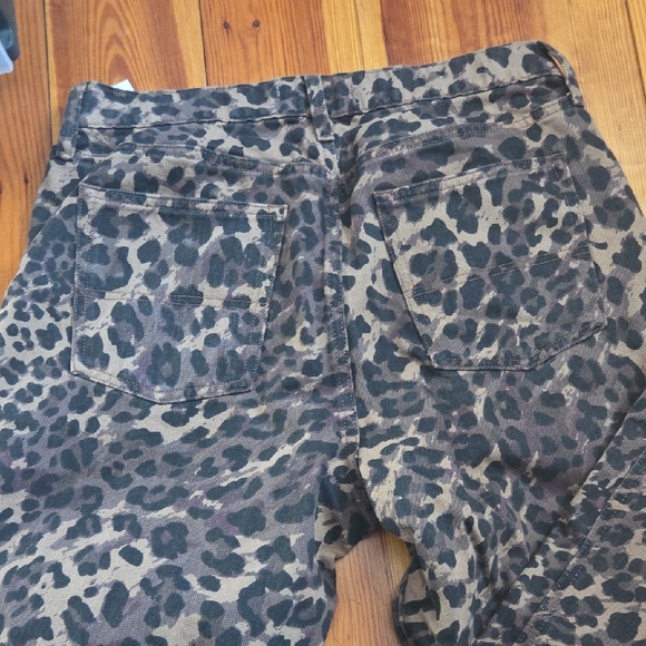 NWT Abercrombie & Fitch Brown Leopard Print Slouchy Jeans - Picture 5 of 6